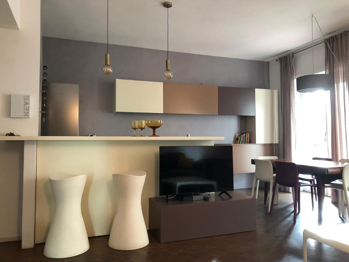 Lungotevere Bed&Bike โรม ภายนอก รูปภาพ
