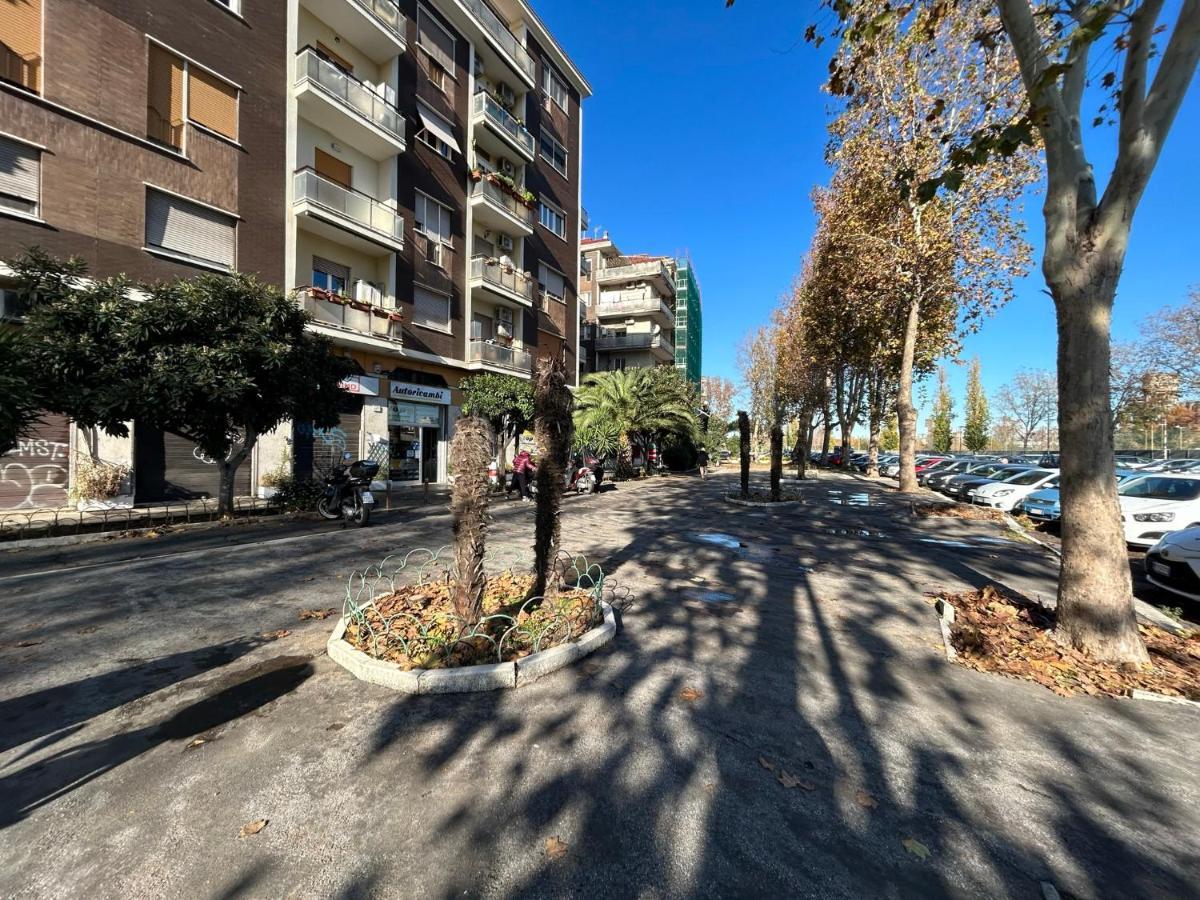 Lungotevere Bed&Bike โรม ภายนอก รูปภาพ
